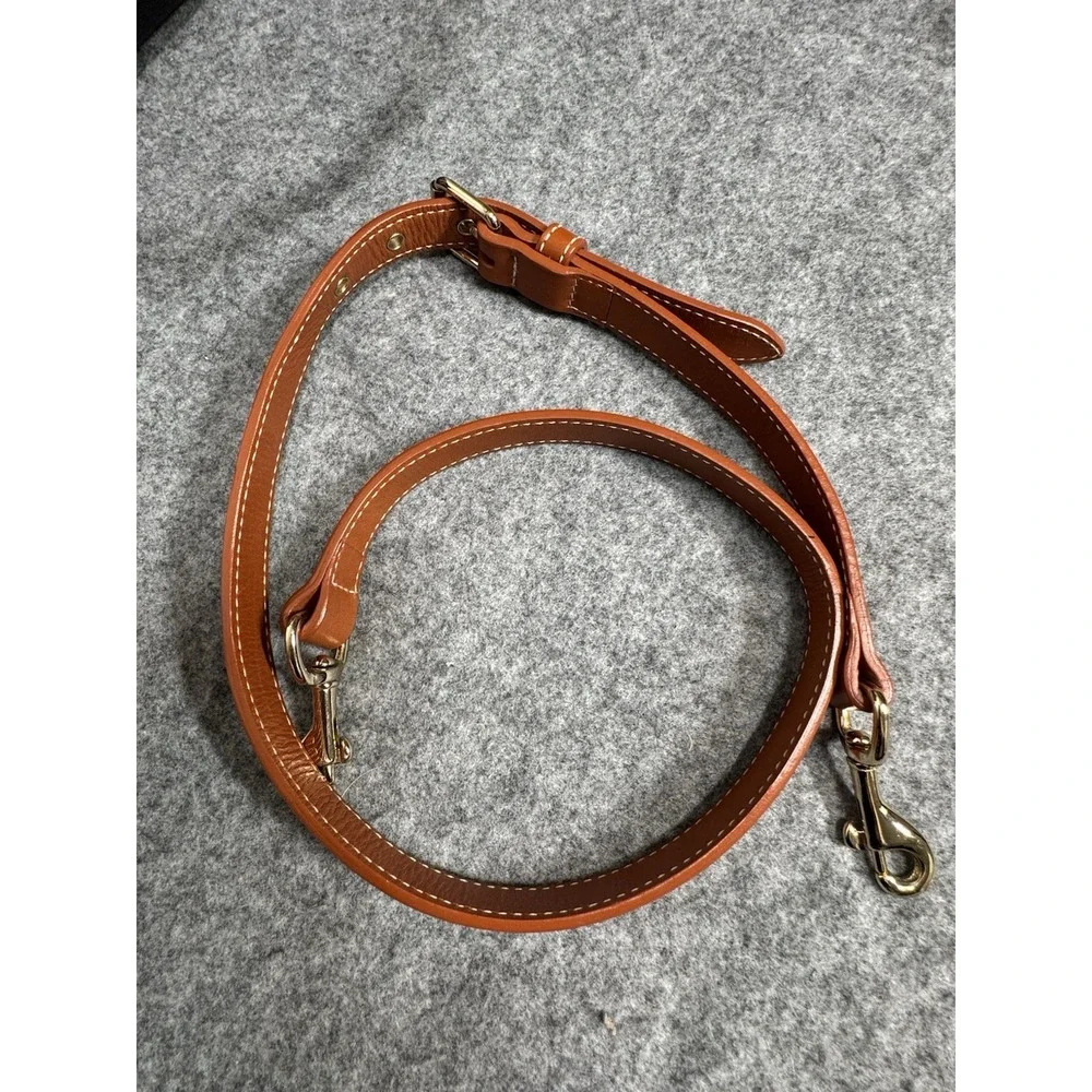 Dooney & Bourke large dooney